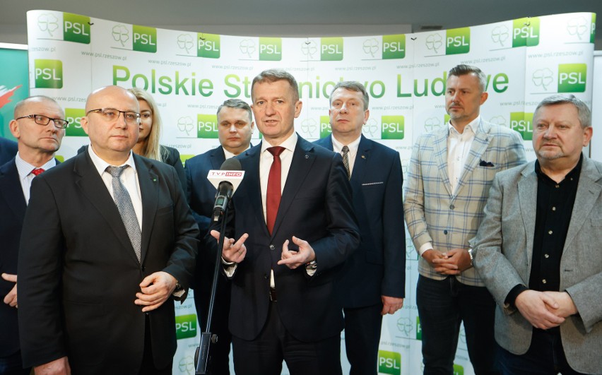 Adam Dziedzic, poseł na Sejm i kandydat na prezydenta Rzeszowa: "należy wspierać rozwój sportu". A co z budową PCLA?