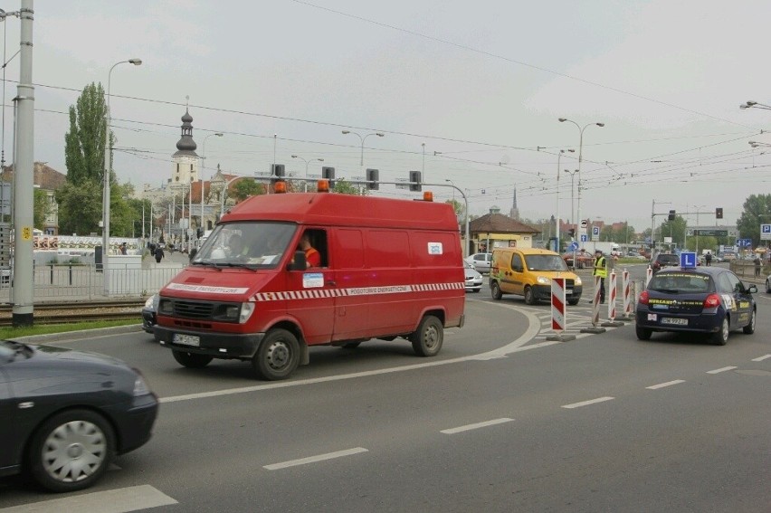 Wrocław: Niewybuch przy Traugutta. Ulica była zablokowana (ZDJĘCIA)