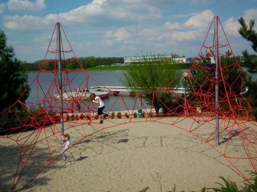 Nowy plac zabaw powstał nad Maltą w Poznaniu