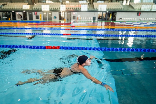 Pierwszy dzień pływania nie tylko dla sportowców