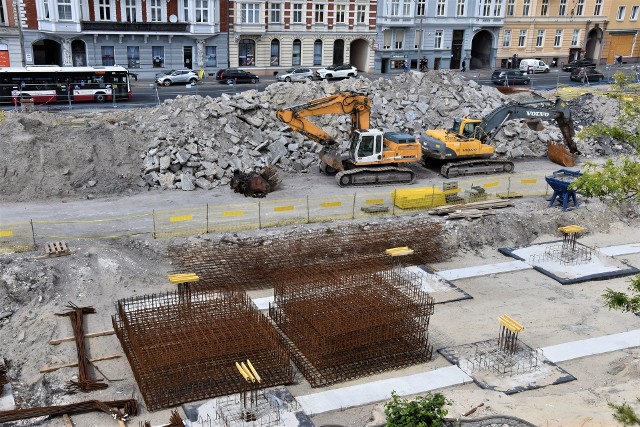 Centrum przesiadkowe Opole Główne. Opolanie alarmują, że na budowie na terenie dawnego dworca PKS od pewnego czasu nie widać robotników.