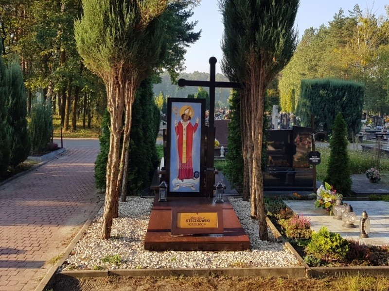 Tak niegdyś wyglądał grób Stanisława Steczkowskiego na...