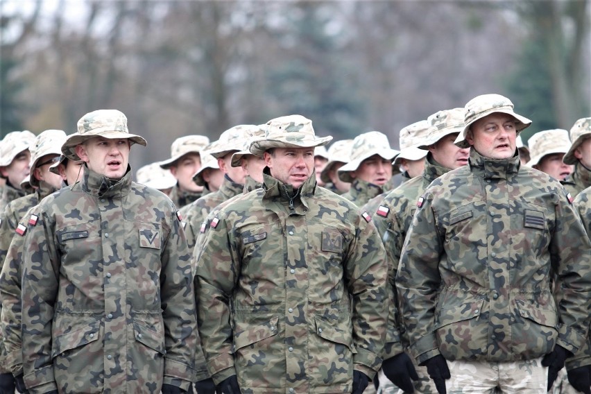 Uroczystości w chełmskim garnizonie. Żołnierze cali i zdrowi powrócili z Afganistanu. Zobacz zdjęcia