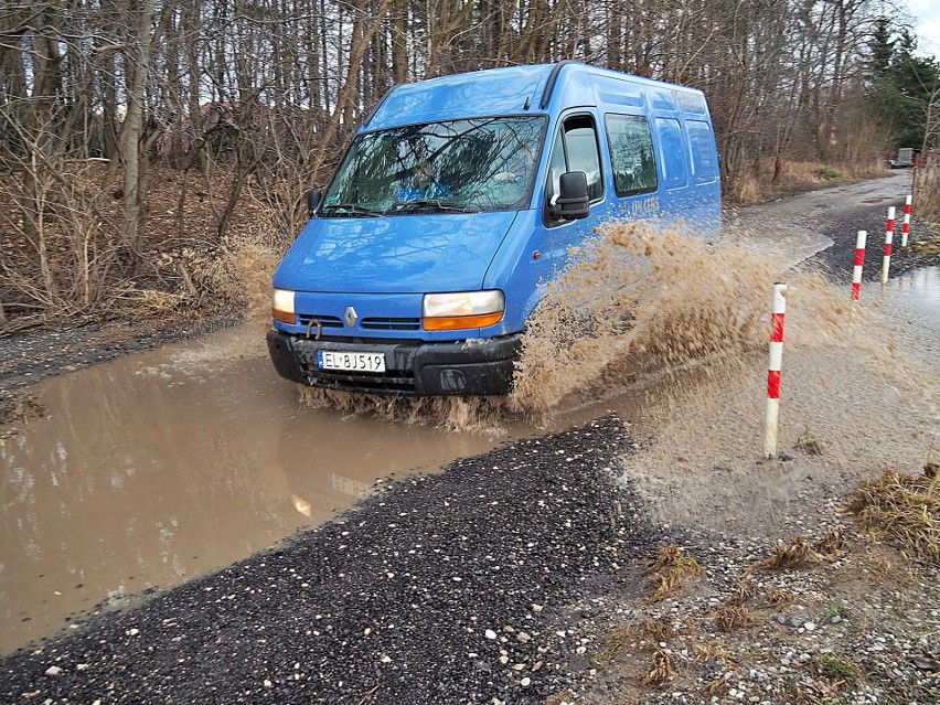 Tereny leżące na wschód od ulicy Strykowskiej są zupełnie...