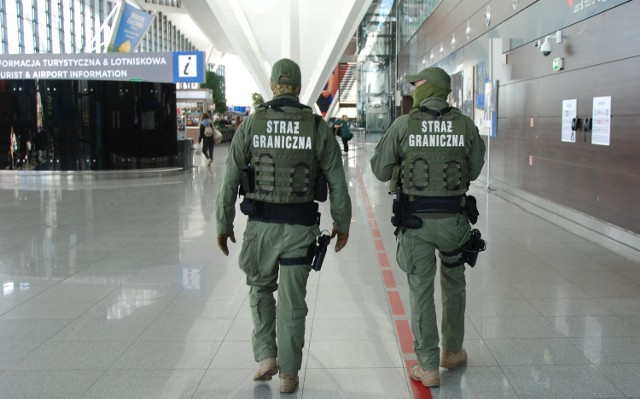 Bezmyślne żarty o bombach na gdańskim lotnisku. To już 26 interwencja osób naruszających warunki bezpieczeństwa lotniska w Rębiechowie