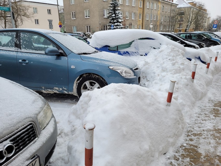 Tak było na białostockich ulicach i parkingach w pierwszej...