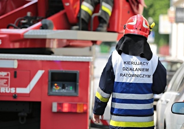 Pożar wybuchł w bloku na warszawskim Ursynowie