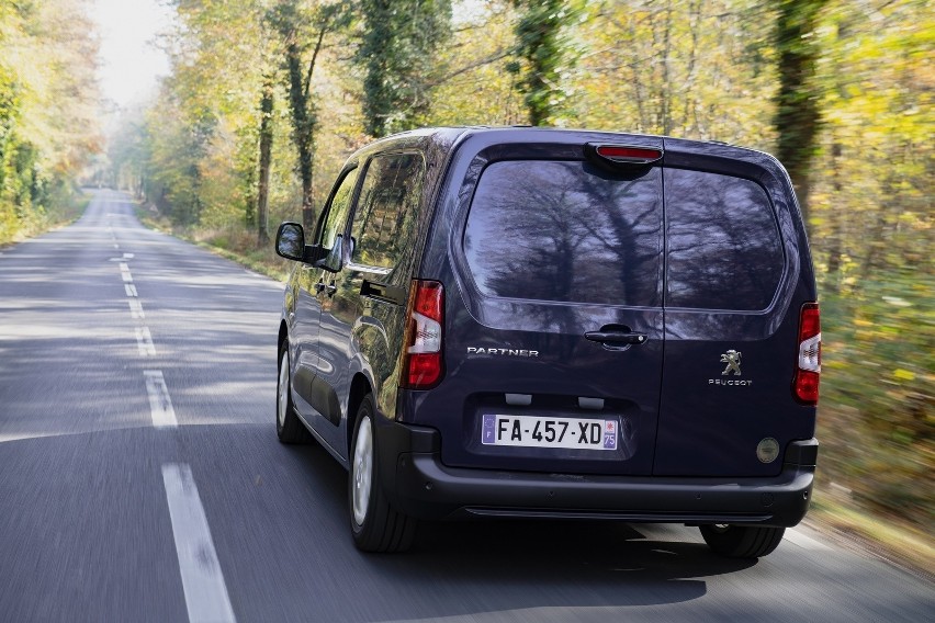 Peugeot Partner i Citroen Berlingo na przestrzeni lat...