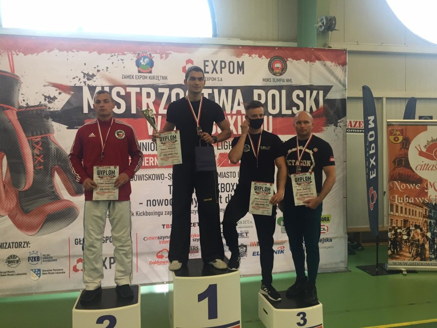 Jakub Kalinowski z Sportowego Klubu Kick-Boxing Politechniki Lubelskiej zdobył złoto i brąz MP seniorów   