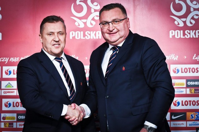 Zobacz kolejne zdjęcia. Przesuwaj zdjęcia w prawo - naciśnij strzałkę lub przycisk NASTĘPNE