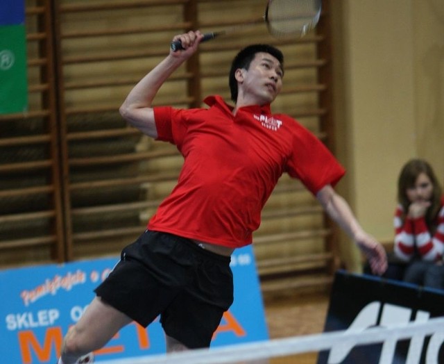 Chen Gang zagrał słabiej, niż oczekiwano i popełnił kilka katastrofalnych błędów, które zadecydowały o jego porażce z badmintonistą rodem z Francji.
