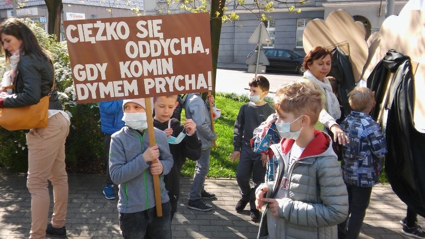 Uczniom szkół w Rybniku nie trzeba tłumaczyć, co to smog