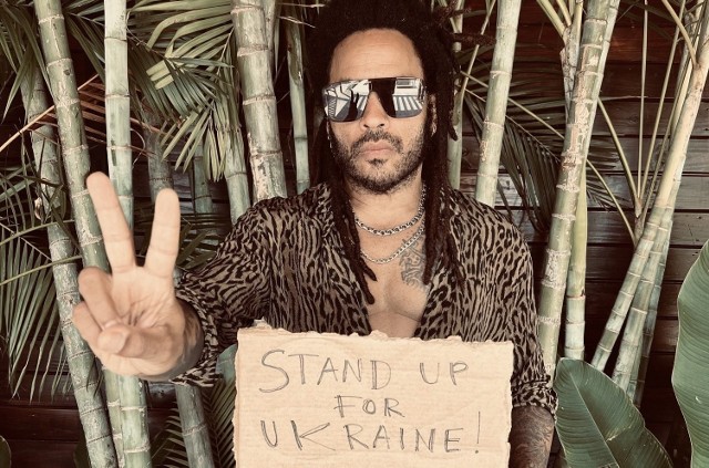 Lenny Kravitz jest jedną z gwiazd, która przyłącza się do akcji #StandUpForUkraine