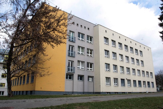 Dawny oddział ginekologiczny szpitala przy ulicy Tochtermana ma być przebudowany pod potrzeby centrum rehabilitacji. Szpital zlecił już opracowanie dokumentacji.