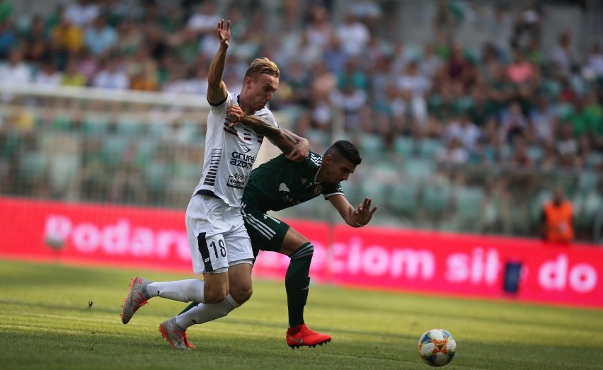 Śląsk Wrocław – Pogoń 1:1. Upał wygrał z futbolem [ZDJĘCIA]