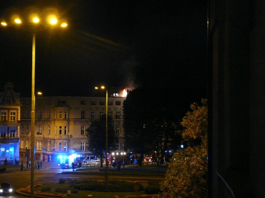 Nocny pożar w kamienicy przy ul. Sienkiewicza w Słupsku