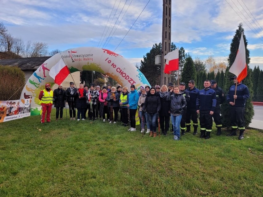 Marsz nordic walking z okazji Narodowego Święta...