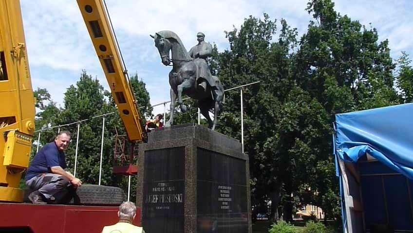 Marszałek zażywał kąpieli. W niedzielę marsz szlakami legionów do Jastkowa (FOTO, WIDEO)