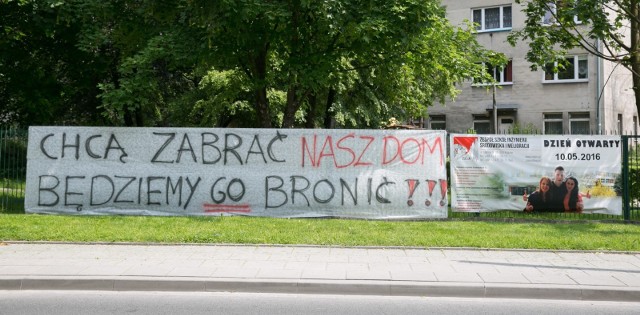 Konflikt dyrektorki z wiceprezydent zaczął się od protestu w szkole przy ul. Ułanów