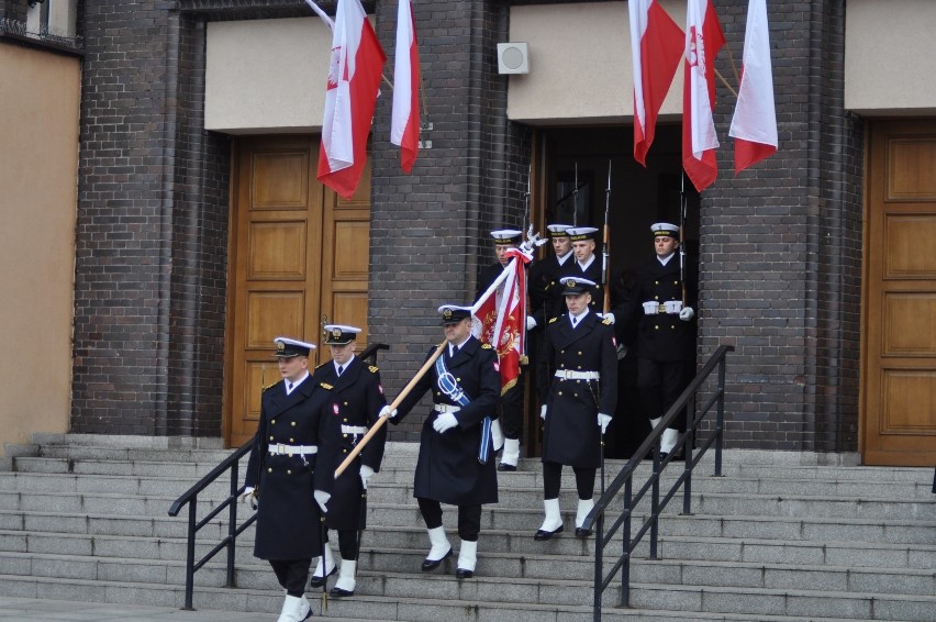 Pogrzeb oficerów Marynarki Wojennej w Gdyni. Prezydent Andrzej Duda na uroczystościach [zdjęcia]