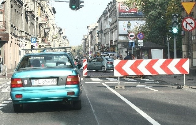 Na ul. Wschodniej wymieniono już nawierzchnię. Utrudnienia czekają jeszcze kierowców na jej skrzyżowaniu z ul. Jaracza, które jest nadal w remoncie.