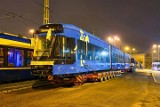 Pierwszy tramwaj Lajkonik II dotarł do Krakowa. Będzie takich więcej