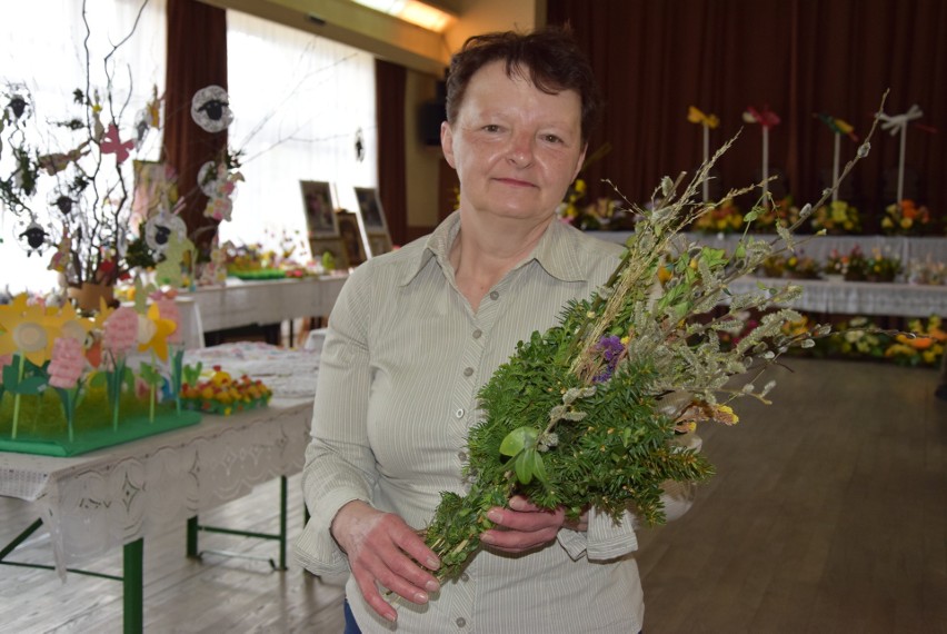 Pani Katarzyna Baran co roku przygotowuje tradycyjną palmę