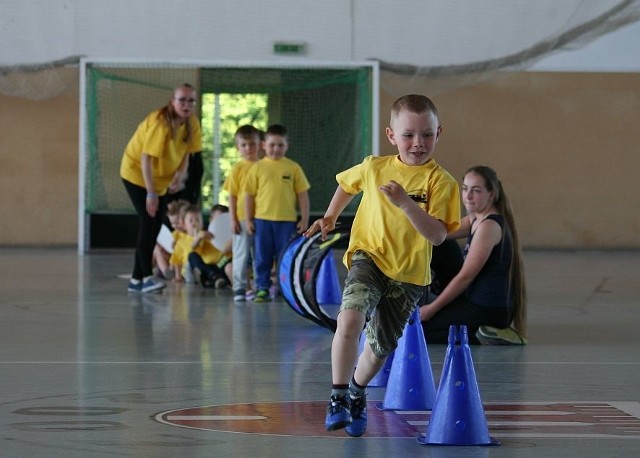 Powiatowy Turniej Sportowy "Sprawny przedszkolak" w Gąsawie.