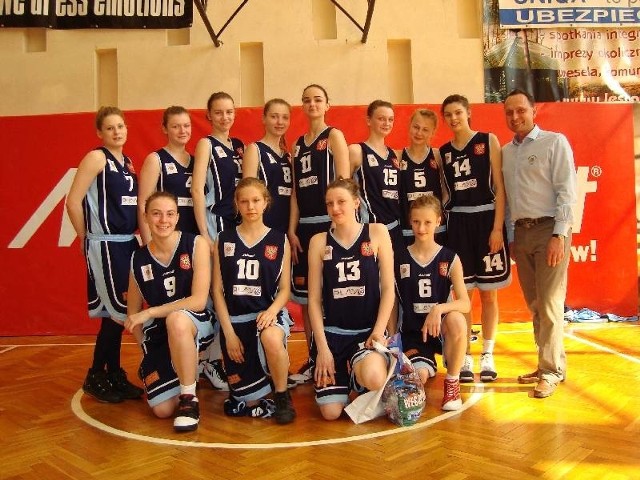 Kadetki ostrołęckiej Unii Basket w tym sezonie powalczą również w cyklu juniorek.