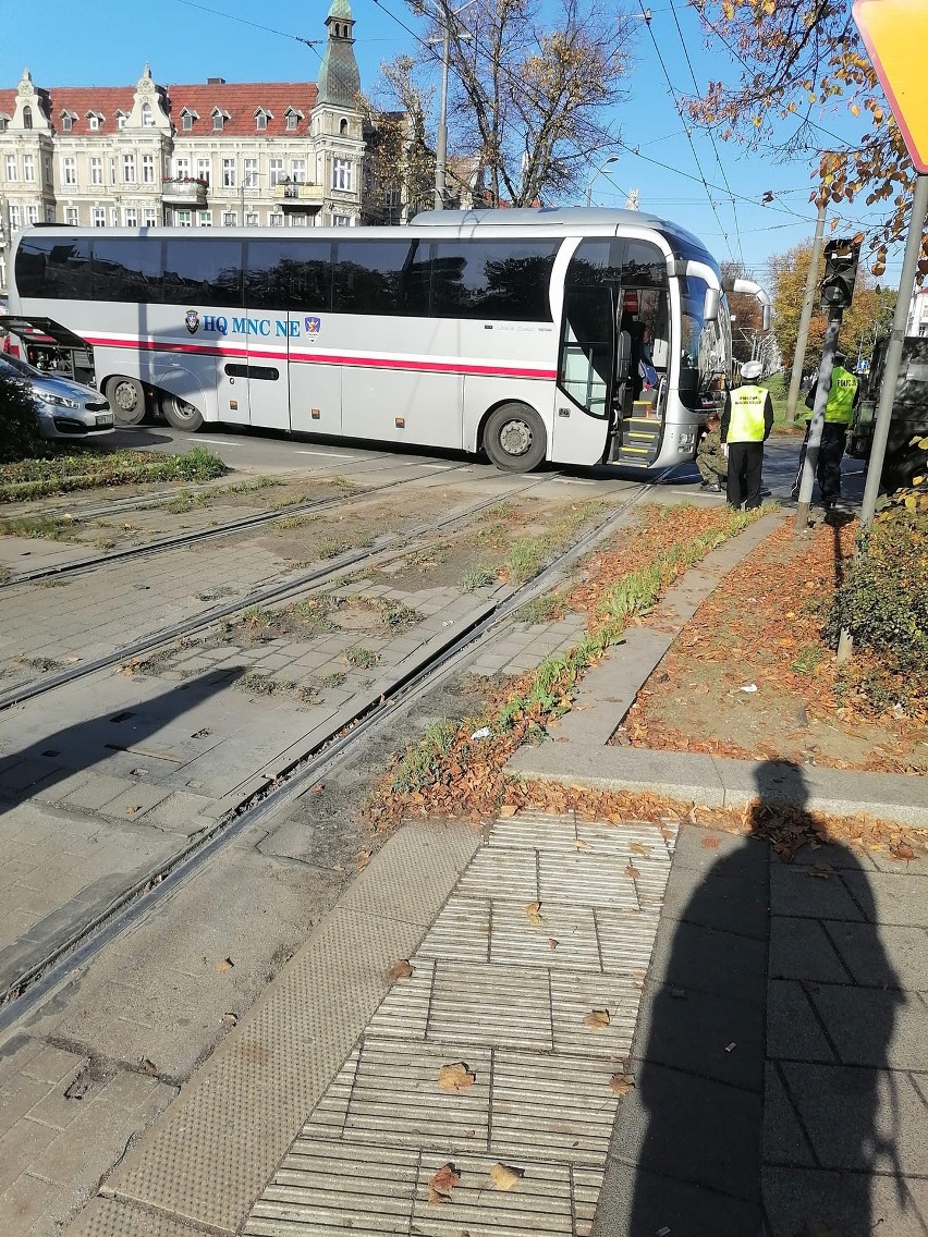 Autobus zablokował torowisko na pl. Kościuszki