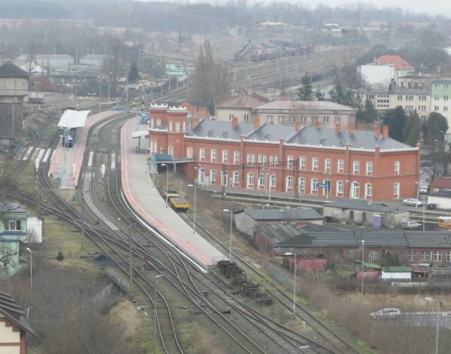 Tunel przez dworzec PKP mógłby być dobrym skrótem, łączącym dwie części miasta.