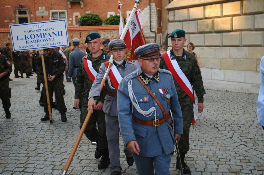 Marsz Szlakiem I Kompanii Kadrowej "Kadrówka" przeszedł ulicami Krakowa [ZDJĘCIA]