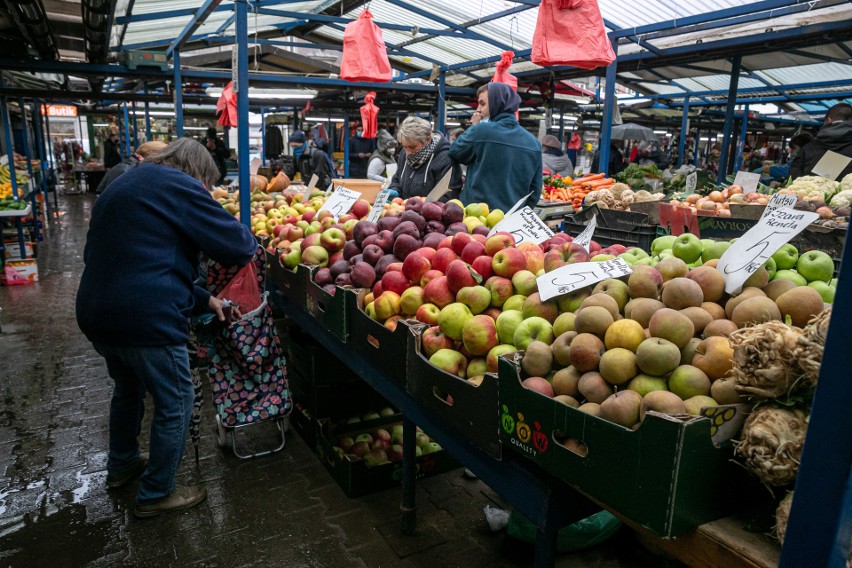 Zajrzeliśmy na dwa krakowskie place targowe - w ścisłym...