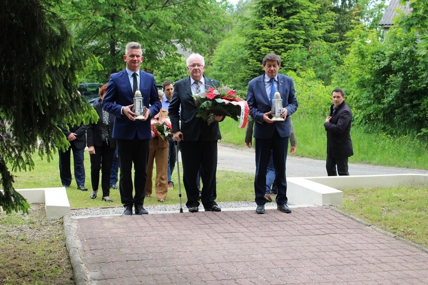 Od lewej: Mirosław Chołuj - Członek Zarządu Powiatu, Stefan...