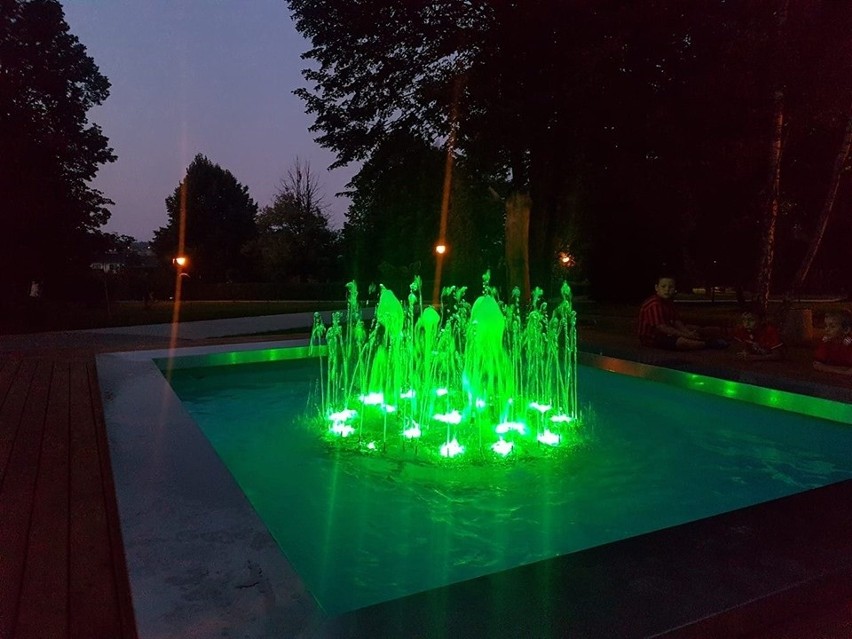 Po blisko 40 latach od powstania fontanna przy Domu Kultury w Wolbromiu została uruchomiona