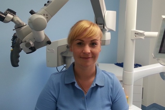 Lekarz stomatolog Marta Cybulska przyjmuje pacjentów - dorosłych i dzieci - w NZOZ Eurodent w Zdzieszowicach.