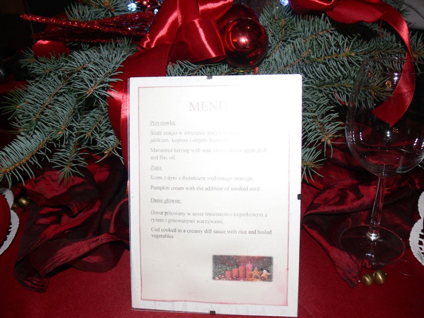 Aranżacji towarzyszyło także świąteczne menu.