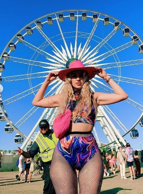 Madzia Wójcik z Big Brothera bryluje na festiwalu w Ameryce. Odważny outfit!