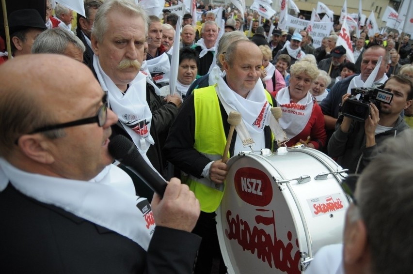 Protest emerytów w sprawie deputatu. Kompania Węglowa: Chcielibyśmy, nie pozwala sytuacja finansowa