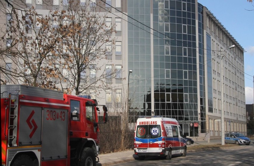 Alarmy bombowe w urzędach skarbowych w Świętokrzyskiem. Znowu