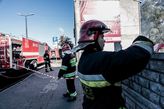 Po godz. 14 bydgoscy strażacy dostali informację o pożarze przy ul. Zygmunta Augusta.