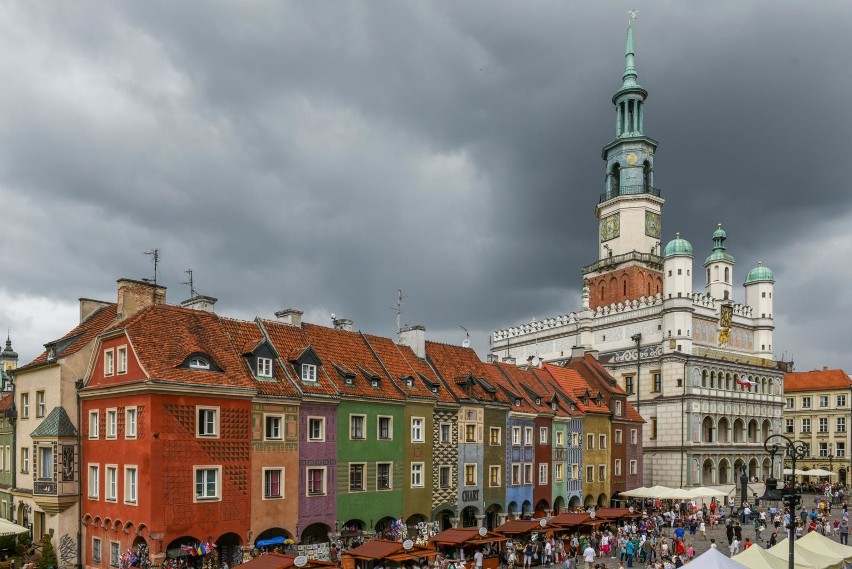 Uczniowie podstawówek i gimnazjów powinni być zameldowani w...