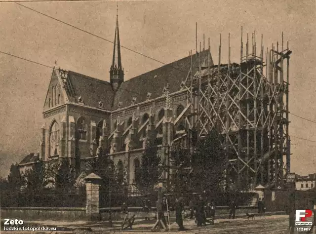 22 grudnia 1912 na Rynku Szpitalnym otwarto kościół św. Stanisława Kostki. Budowano go w latach 1901 - 1912, na zdjęciu stan z 1910 r.