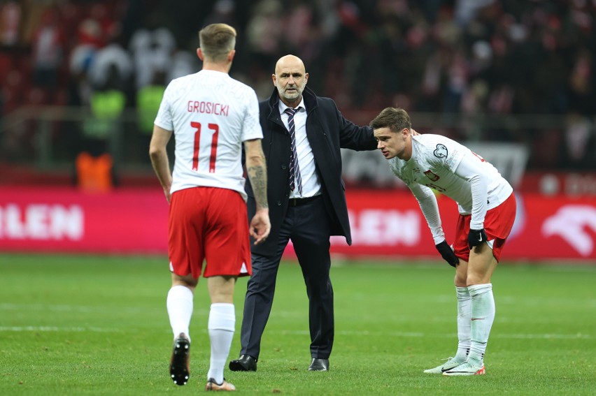 Polska - Czechy 1:1. Michał Probierz pociesza zawodników
