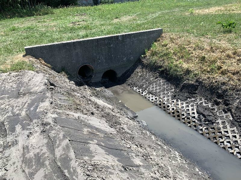 Remont ulicy Wiśniowej we Włoszczowie. Rozpoczęła się budowa kanalizacji deszczowej (ZDJĘCIA)
