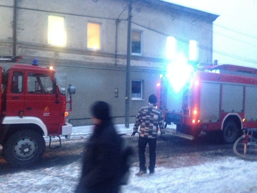 Wielki pożar hali produkcyjnej w Bydgoszczy [wideo internauty, zdjęcia]