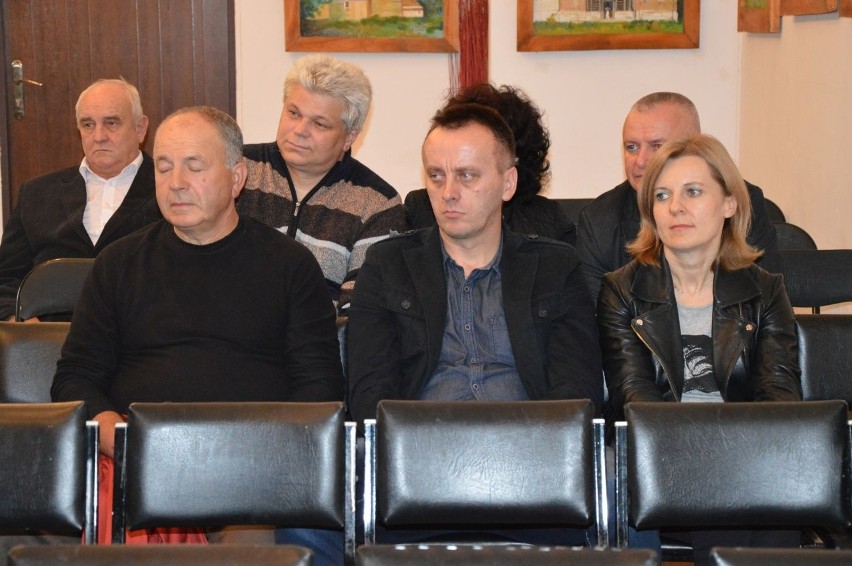 Parlamentarzyści Platformy w Staszowie. Przyszło 20 osób (ZDJĘCIA)