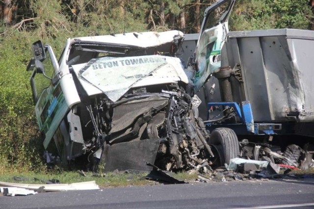 Śmiertelny wypadek w Pokrzywnicy pod Wągrowcem: Nie żyją dwie osoby