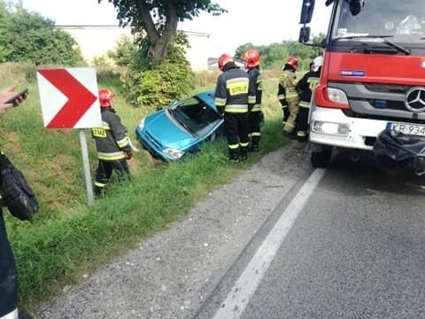 Wypadek w gminie Słomniki. Jedna osoba została ranna [ZDJĘCIA]