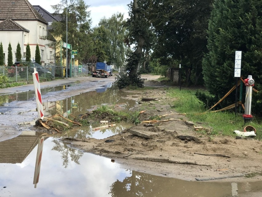 W poniedziałek na ulicy Batorego w Słupsku wykonawca wrócił...